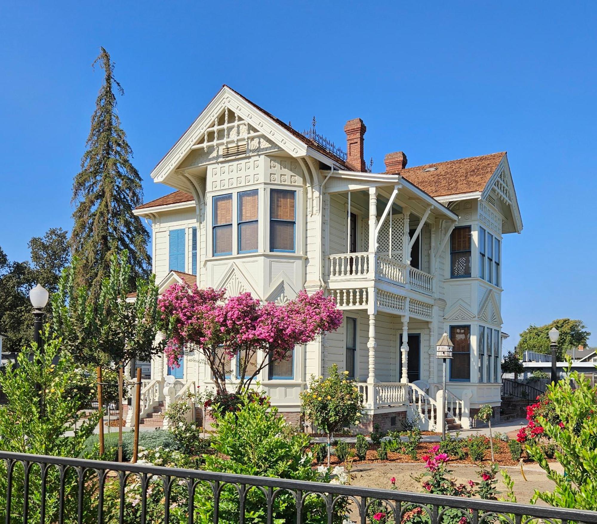The Jd Hyde Historic Inn Visalia Exterior foto
